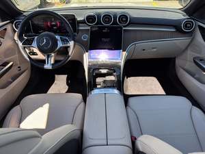 Blanc propre utilisé 2024 Mercede-s Ben-z Classe C C 300 4MATIC avec jantes en alliage siège en cuir système de navigation siège chauffant toit ouvrant - Product Image 4