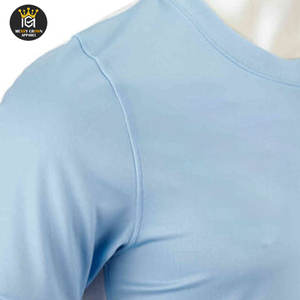 Camiseta de fútbol fabricada profesional Material duradero Jersey de fútbol antiarrugas hecho de poliéster - Product Image 3