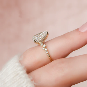 Meilleure collection Bague de fiançailles en diamant cultivé en laboratoire taille poire 1,5 ct Or blanc massif 14 carats Diamant empilable certifié IGI - Product Image 6