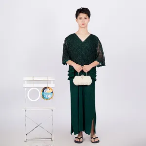 Tian Bao pli femmes 2024 nouvelle applique en dentelle de couleur unie avec tempérament de diamant jupe cardigan pour femmes de grande taille