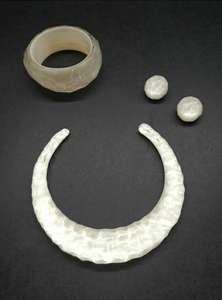 Meilleure vente Pendentif en résine de haute qualité avec colliers en métal accessoires de colliers pour femmes bijoux de mariage de Noël - Product Image 2