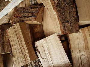 Bois de chauffage séché au four à vendre Bois de chauffage de haute qualité et efficace idéal pour une combustion propre et une chaleur durable - Product Image 6