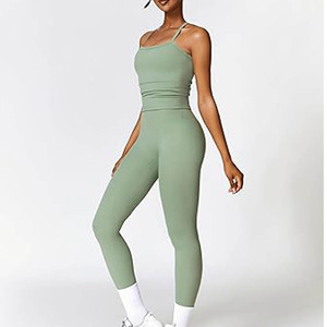 Soutien-gorge et legging de fitness respirants pour la gym Ensemble de yoga fabriqué au Pakistan Ensemble 2 pièces pour femmes - Product Image 3