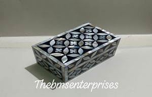 กล่องของขวัญทรงเปลือกหอยไข่มุกแฮนด์เมด - Product Image 4