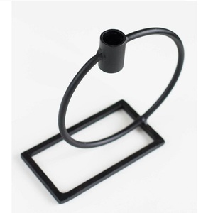 Bougeoir en métal finition antique, support à bougie pour l'éclairage et la décoration de la maison, ensemble élégant de porte-bougie décoratif - Product Image 4