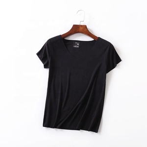 Venta al por mayor de algodón Modal Spandex camiseta mujer chica verano Sexy cuello en V personalizado impresión en blanco camiseta para hombres - Product Image 3