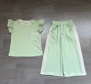 ชุดเสื้อผ้าเด็กผู้หญิงลายจุดสีเขียวอ่อนพร้อมกระเป๋าและกางเกงขาบาน - Product Image 3