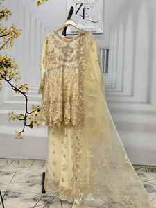 Trajes de algodón de estilo elegante pesado de primera calidad con bordado manual Traje paquistaní para cualquier ocasión Precio al por mayor - Product Image 6