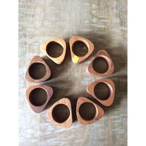 Rond de serviette en bois éco-conscient fabriqué à partir de matériaux en bois renouvelable parfait pour un décor de vie durable ferme rustique - Product Image 4