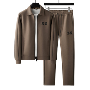 Ensemble de survêtement sportif gris pour homme de qualité supérieure, logo personnalisé, coton, léger, confortable, vêtements de sport, tenue d'entraînement - Product Image 6