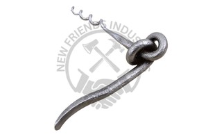 Tire-bouchon médiéval en fer forgé à la main avec une belle poignée tourbillonnante Look de fer forgé antique - Product Image 3