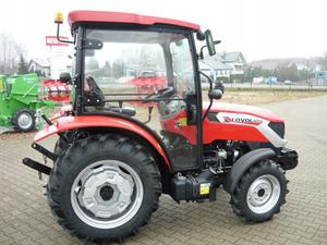Tractor Lovol con transmisión manual, salida PTO y sistema hidráulico potente - Product Image 4