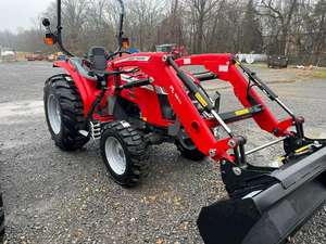 Tracteur Mini Ferme 4x4 Compact Massey Ferguson 1835M/E Tracteur MF Série 1800 34-57CV - Product Image 2