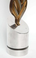 N Sons Innovation Sculpture rotative en aluminium, motif flammes stylisées, argentée et polie, style Art Déco moderne et antique