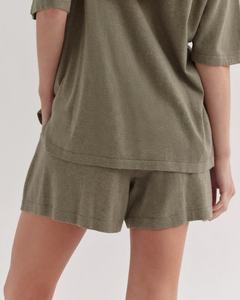 Conjuntos cortos de verano para mujer Estilo personalizado Medias mangas Color sólido Bordado Tops Longitud corta por encima de la rodilla Precio al por mayor - Product Image 3