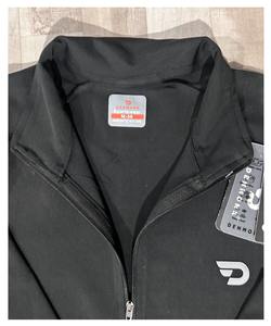 T-shirt extensible pour homme - Performance optimale - Lycra 4 directions importé de Taïwan (280 GSM) - Product Image 3