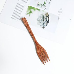 ส้อมไม้มะพร้าวทำมือสำหรับเก็บอาหารส้อมไม้โคโค่ธรรมชาติย่อยสลายได้ - Product Image 2