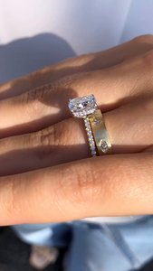 Anillo de compromiso de oro de 14kt para mujer, corte radiante, racimo de diamantes cultivados en laboratorio, estilo moderno, certificado IGI, anillo libre de conflictos 2,0-2,15 - Product Image 4