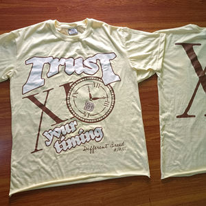 เสื้อยืดชายหญิงแบบดิบเสื้อยืดสำหรับผู้ชายและผู้หญิง - Product Image 1