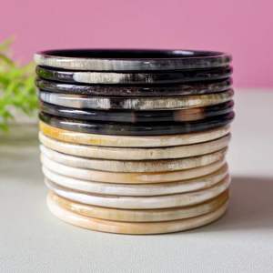 Autres klaxon fait à la main de luxe en gros naturel Buffle boeuf corne de vache bracelet bijoux de mode pour hommes et femmes - Product Image 4