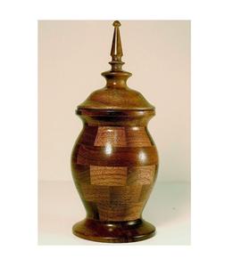 Urna de cremación de madera de lujo hecha a mano de fabricante confiable para cenizas de adultos con hermosa talla y uso duradero - Product Image 1