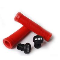 Empuñaduras de manillar de bicicleta ODI MTB de silicona suave a prueba de golpes resistentes al desgaste empuñaduras de manillar de bicicleta con extremos de barra empuñaduras de bicicleta