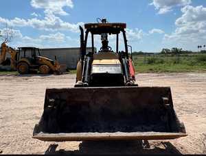 Chargeuse-pelleteuse Caterpillar 420E d'occasion avec pompe à roulement moteur - Charge nominale de 10 tonnes - Product Image 4