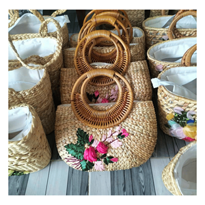 Sac en jacinthe d'eau, tissé à la main, matériau en jacinthe idéal pour le shopping et la mode quotidienne, Vietnam - Product Image 1