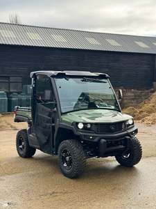 ค้นหาไอคอนที่คล้ายกันเพียงแค่ใน John Deer Utility VAC XUV835R Gator UTV ในออสเตรีย .. - Product Image 5