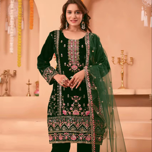 Ensemble Kurti Pantalon Dupatta en velours brodé pour femmes Vert foncé Vêtements ethniques Tenue de soirée pour femmes - Product Image 1