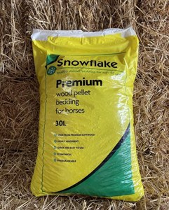 Briquetas de pellets de madera de pino premium ecológicas. - Product Image 1