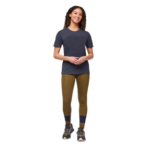 Camiseta clásica de algodón OEM personalizada para mujer-Tela suave transpirable disponible en varios colores - Product Image 1