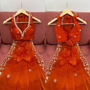 Sari Premium de Poliéster Fendy con Bordado de Lentejuelas, Cinco Metros y Cinco Centímetros de Largo, Blusa a Juego, Estilo Bollywood para Fiesta - Product Image 5