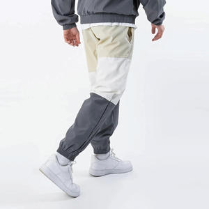 Conjunto de cortavientos de nailon 100% hecho a medida para hombre Logotipo y diseño de alta calidad para la temporada de invierno - Product Image 2