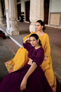 Georgette lehenga choli คอลเลกชันชุด Co-Ord แบบดั้งเดิมที่มีเลื่อมและงานปักด้าย - Product Image 5