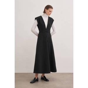 Chaleco de Lana Negro sin Mangas para Mujer, Talla Grande, con Plumas y Botones Vintage - Product Image 1