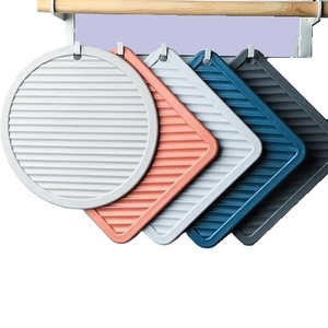 Sous-verres en PVC imprimés de haute qualité, forme ronde et carrée, durables - Product Image 2