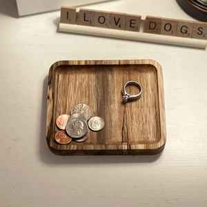 Plateau de service en bois rectangulaire au design moderne Plateau en bois d'acacia massif naturel vendu en gros Respectueux de l'environnement - Product Image 1