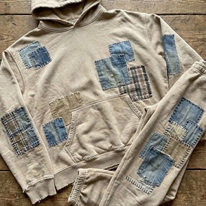 Conjunto de Sudadera con Capucha y Pantalones Deportivos para Hombre, Estilo Patchwork, Lavado Ácido, Estampado Personalizado, Algodón Beige Transpirable y Grueso - Product Image 6