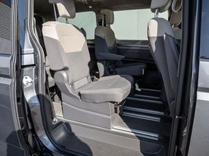 Furgoneta Híbrida T7 Multivan 2023 Usada en Excelentes Condiciones, Motor en Buen Estado, Lista para la Venta - Product Image 3