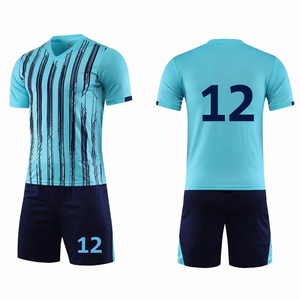 Vêtements de sport Uniformes personnalisés à manches courtes Combinaison d'entraînement de football vierge Maillot de football et shorts Uniforme de football pour hommes et femmes - Product Image 5