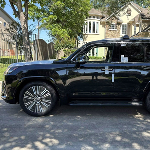 Lexus LX 600 Luxe 2023/2024 ~25 milles, V6 biturbo, 4 roues motrices, suspension à réglage actif de la hauteur - Product Image 3