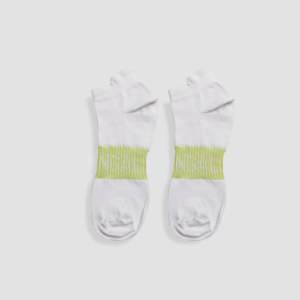 Chaussettes courtes Swift avec logo personnalisable, broderie jacquard, imprimé, antibactériennes et de haute qualité, disponibles en blanc - Product Image 2