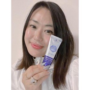Crème de Jour Éclaircissante au Collagène Marin Teresia 50ml Unifiante pour Tous Types de Peau Soin OBM pour Femmes en Tube - Product Image 3