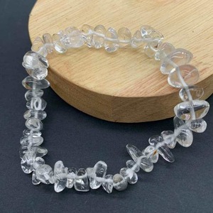 สร้อยข้อมือชิปควอตซ์ใสทำด้วยมือดีไซน์ไม่เหมือนใครสำหรับการทำสมาธิและพลังงานเชิงบวกทั่วโลก - Product Image 6