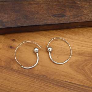 Juego de Aretes de Aro Minimalistas al por Mayor para Mujer, Aretes de Aro con Bola Dorada y Plateada, Aretes Circulares de Acero Inoxidable a la Moda - Product Image 5