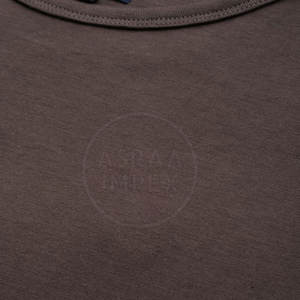 เสื้อยืดแขนยาวผ้าฝ้าย100% น้ำหนักเบาสำหรับผู้ชายเสื้อยืดลายโลโก้สีทึบแบบกำหนดเอง2025 - Product Image 6