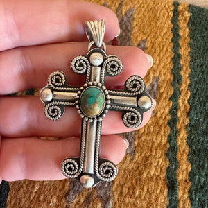Turquoise faite à la main et pendentif croix en argent Sterling bijoux de pierres précieuses uniques pour les femmes pièce cadeau spirituel - Product Image 1