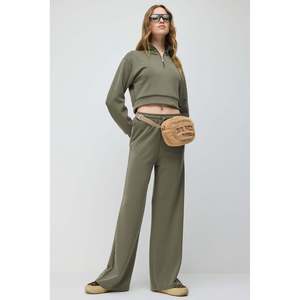 Pantalones Deportivos de Pierna Ancha para Mujer, 100% Poliéster, Suaves al Tacto, con Otras Características, Cierre Sin Cremallera, Sin Estampado, Sin Técnicas Especiales - Product Image 2