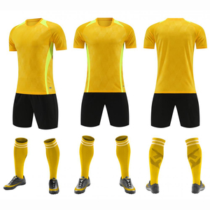 Camiseta de fútbol, pantalones cortos, sublimación personalizada, secado rápido, transpirable, poliéster, uniforme de fútbol, conjunto de fútbol transpirable - Product Image 3